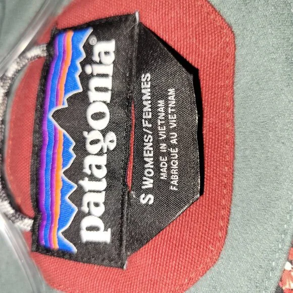 Patagonia Red and Gray Hooded Vest - Picture 4 of 5